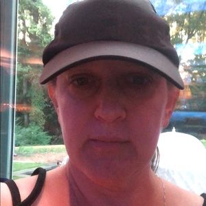 Meet your Posher, Paula